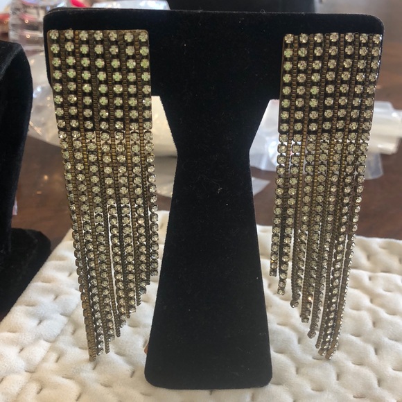 Stunning Vintage Crystal and Chains Statement Earrings-NWT-Boutique - Picture 2 of 8